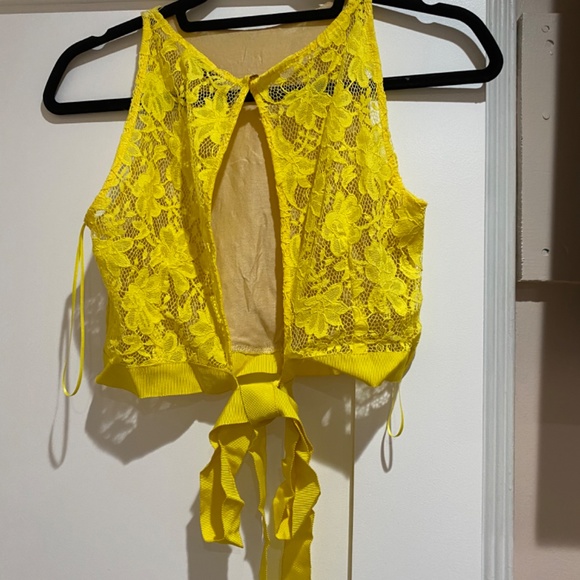 Zara open back crop top - Picture 2 of 3